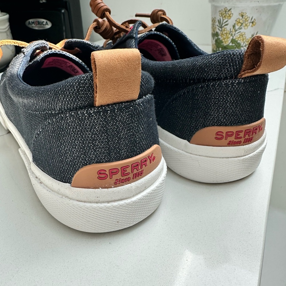 Women’s size 9 Sperry Top-sider’s Memory foam insole new without tags never worn - Picture 2 of 5